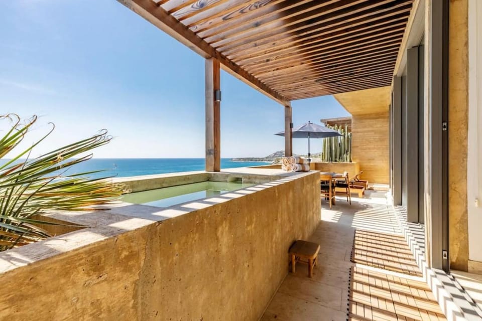 Panoramic Ocean View Hot Tub Apartment in Baja California Sur