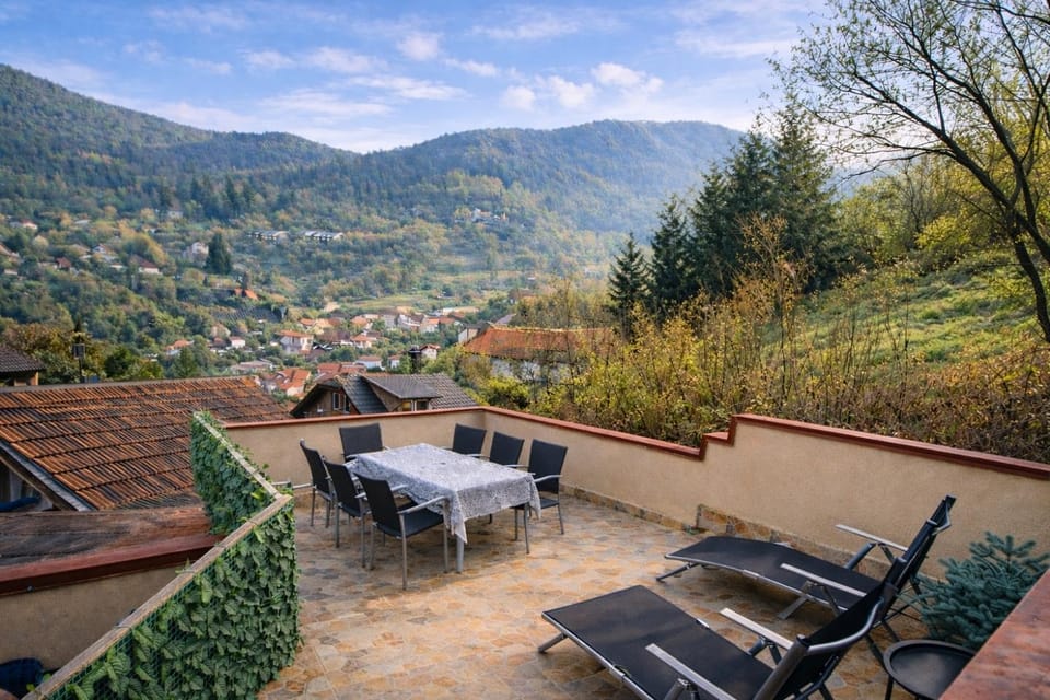 Natural landscape, Dining area, Mountain view