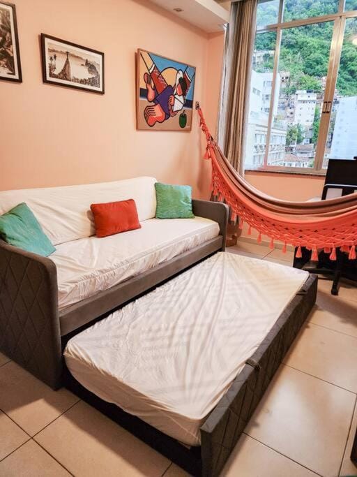 Spacious 1 bedroom apartment, great for digital nomads Apartment in Rio de Janeiro