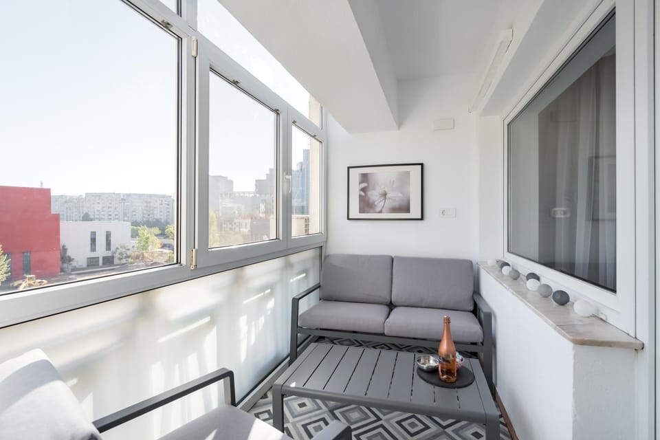View (from property/room), Balcony/Terrace, Seating area