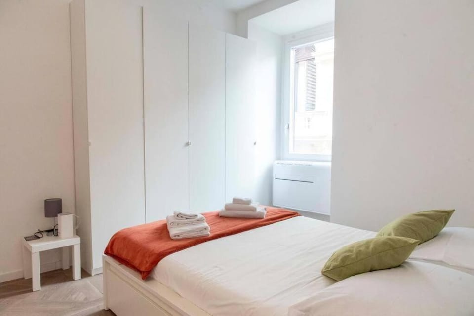 Bed, Photo of the whole room, Bedroom, towels, wardrobe