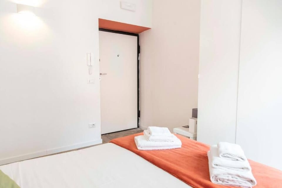 Bed, Photo of the whole room, Bedroom, towels, wardrobe