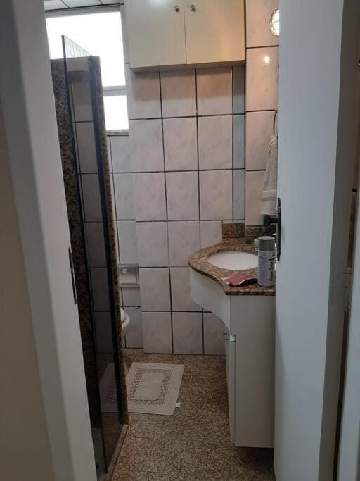 Guarapari. ES. Alugo excelente apartamento a 100 m do mar. Apartment in Guarapari