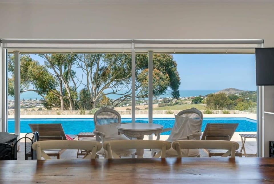 Encounter Blue - Waitpinga - Linen Included House in South Australia