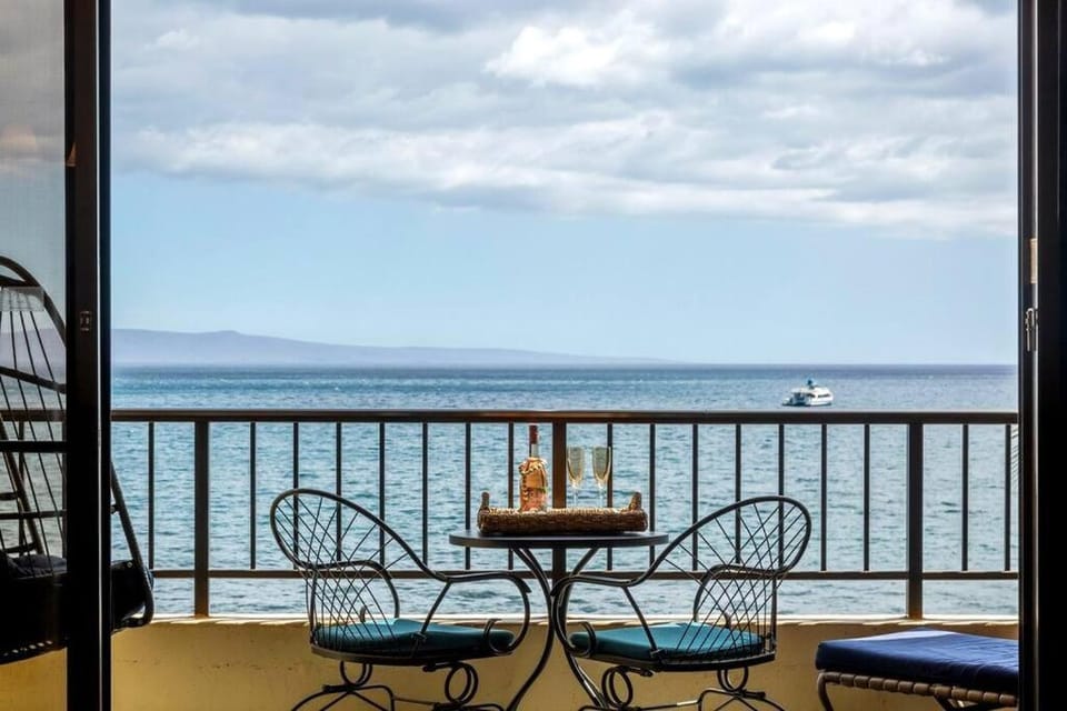 Sugar Beach Resort 531- Direct oceanfront gem at Sugar Beach Resort Apartment in Maalaea