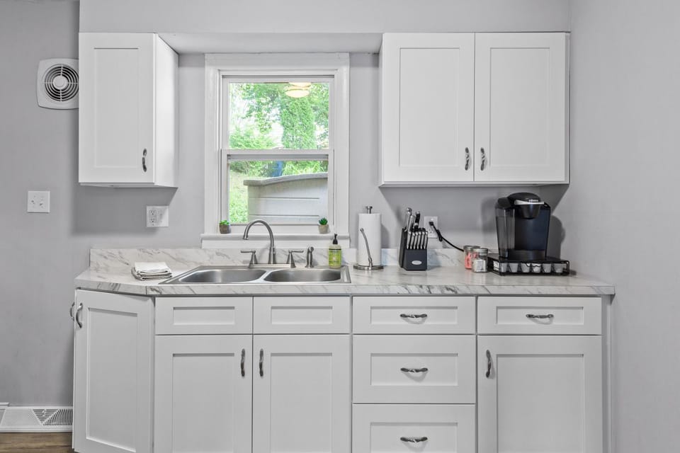 Coffee/tea facilities, Kitchen or kitchenette, Decorative detail