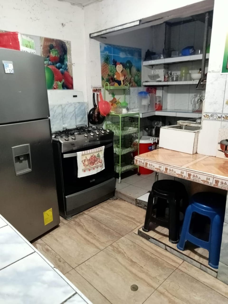Kitchen or kitchenette, Dining area, Communal kitchen, oven