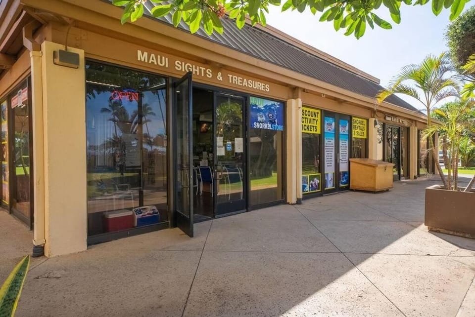 Sugar Beach Resort 534- Oceanfront with amazing views at Sugar Beach Resort Apartment in Maalaea