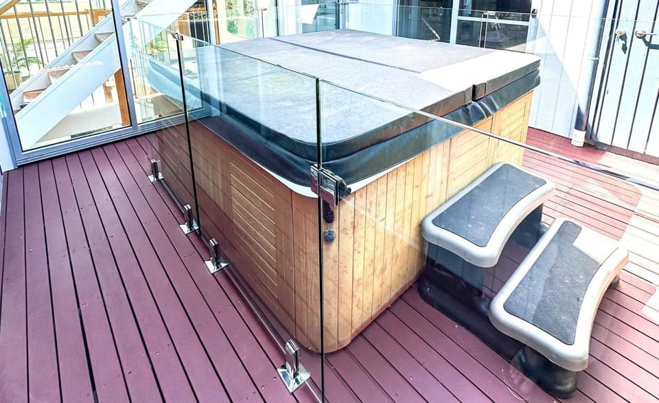 Bliss on the Bay - Upstairs and Games Room House in Melbourne
