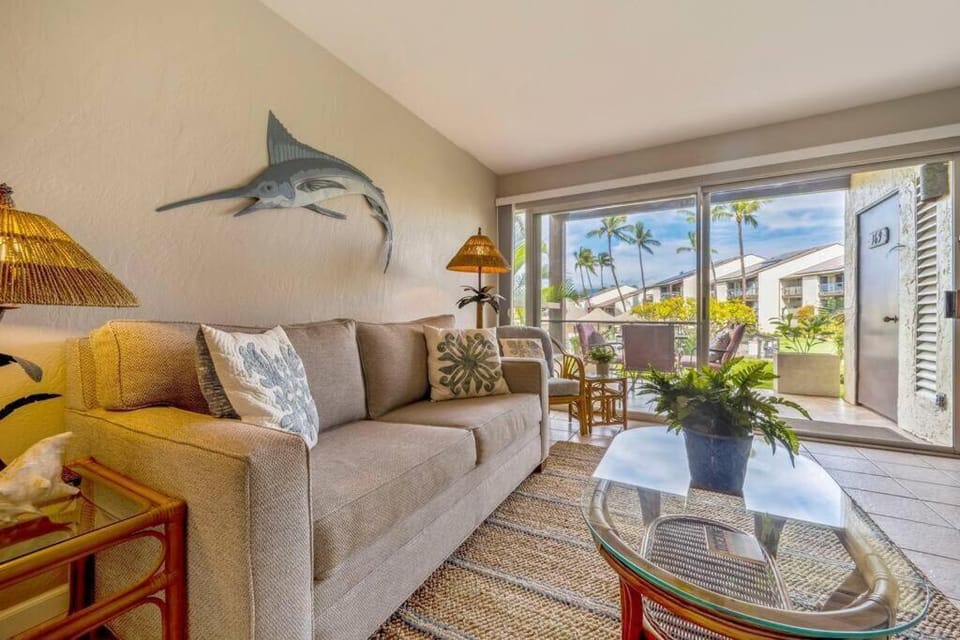 Hale Kamaole 7-169- Ground floor, ocean view, updated Kihei gem Apartment in Wailea