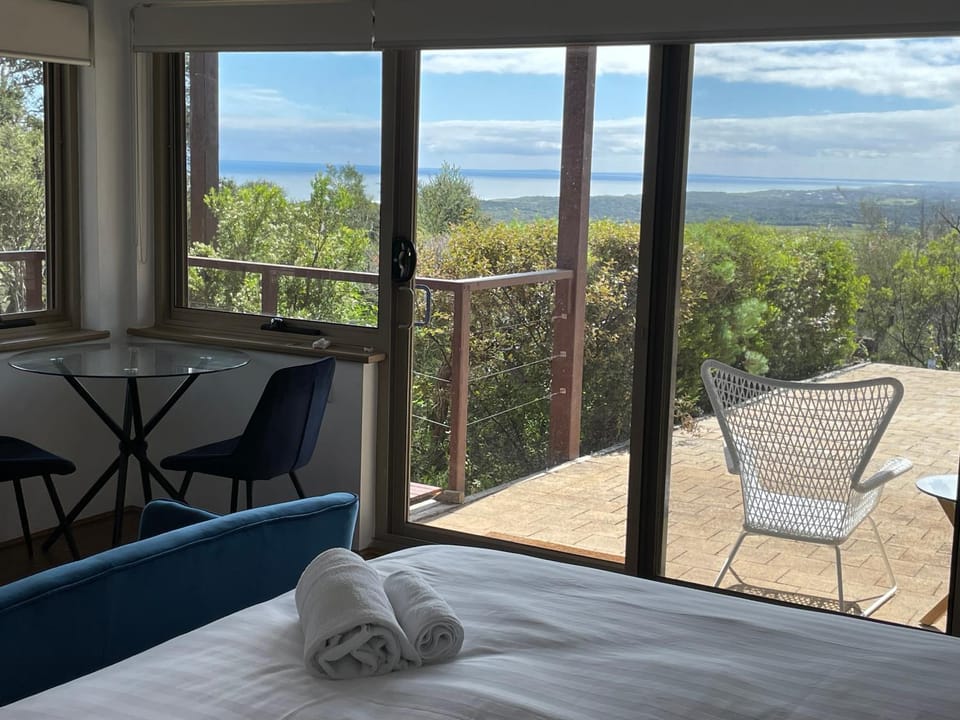 Bed, Bedroom, Sea view
