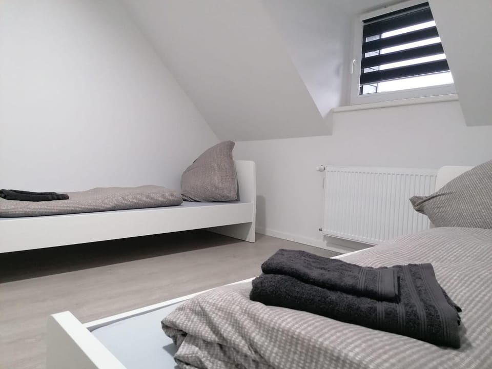 estrella24 LIVING ROOMS Chita Apartment in Herne