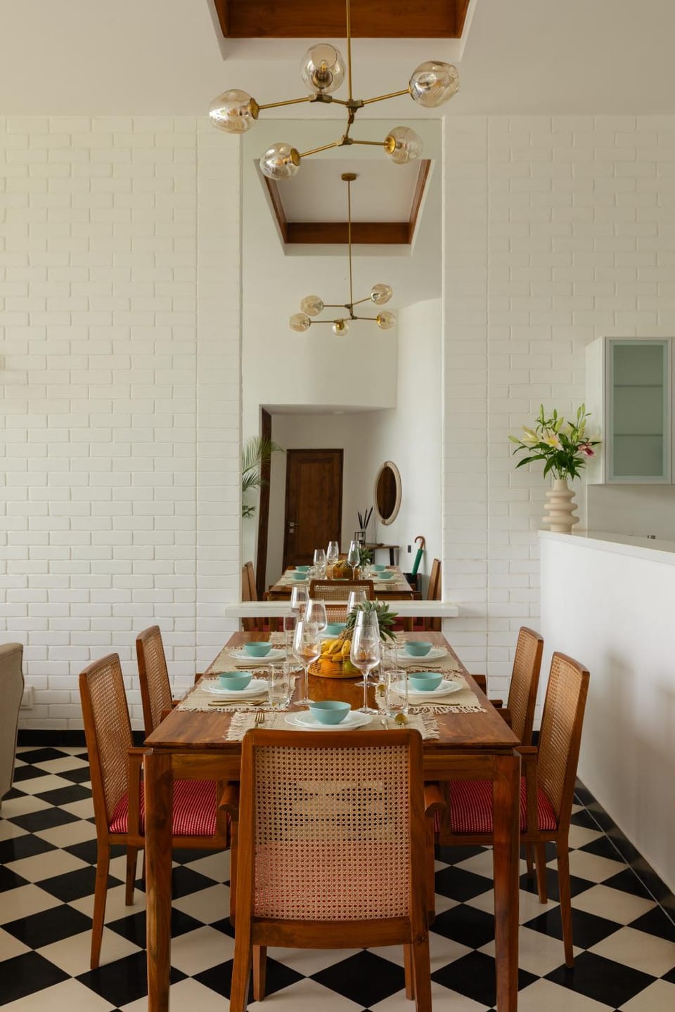 Dining area, Breakfast