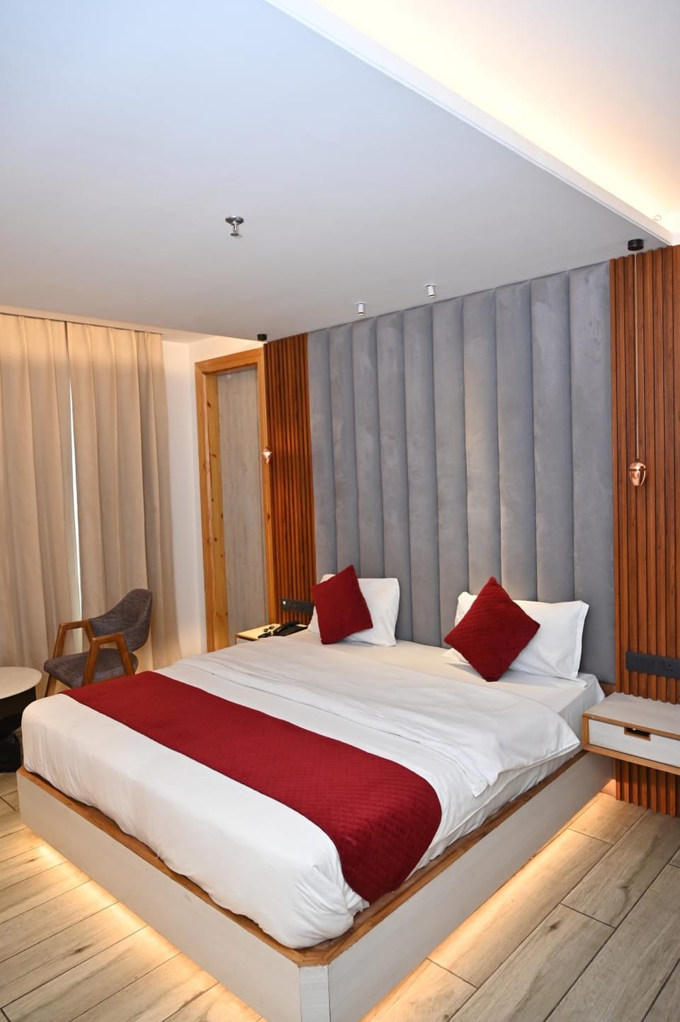 Bed, Photo of the whole room, Bedroom, wardrobe