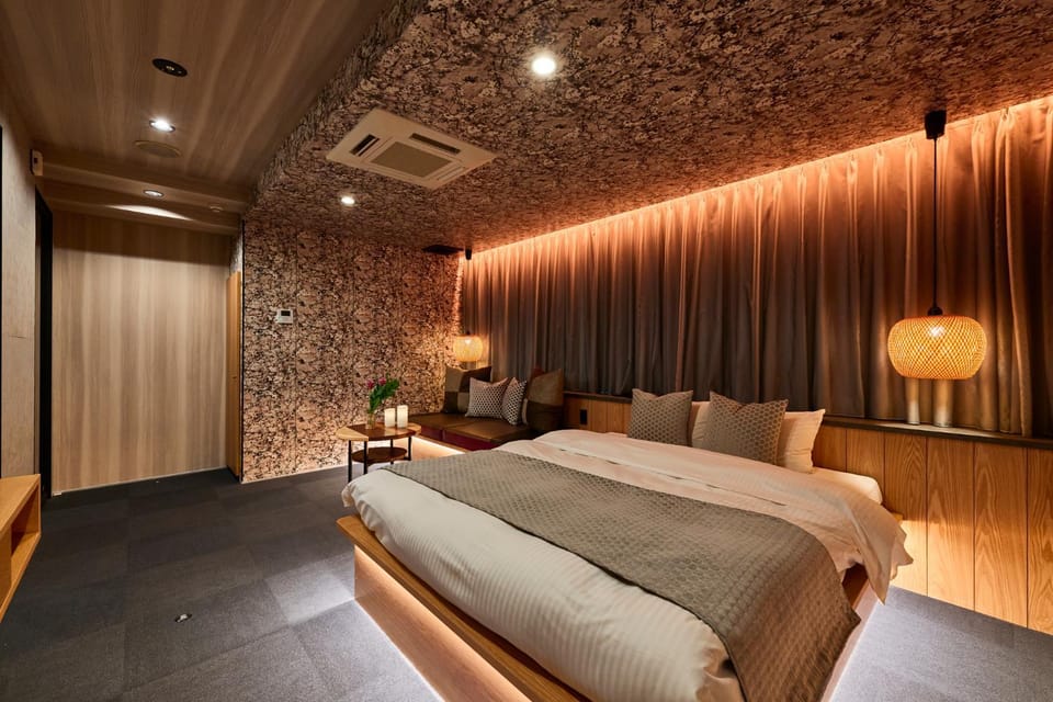Bed, Living room, Photo of the whole room, Bedroom
