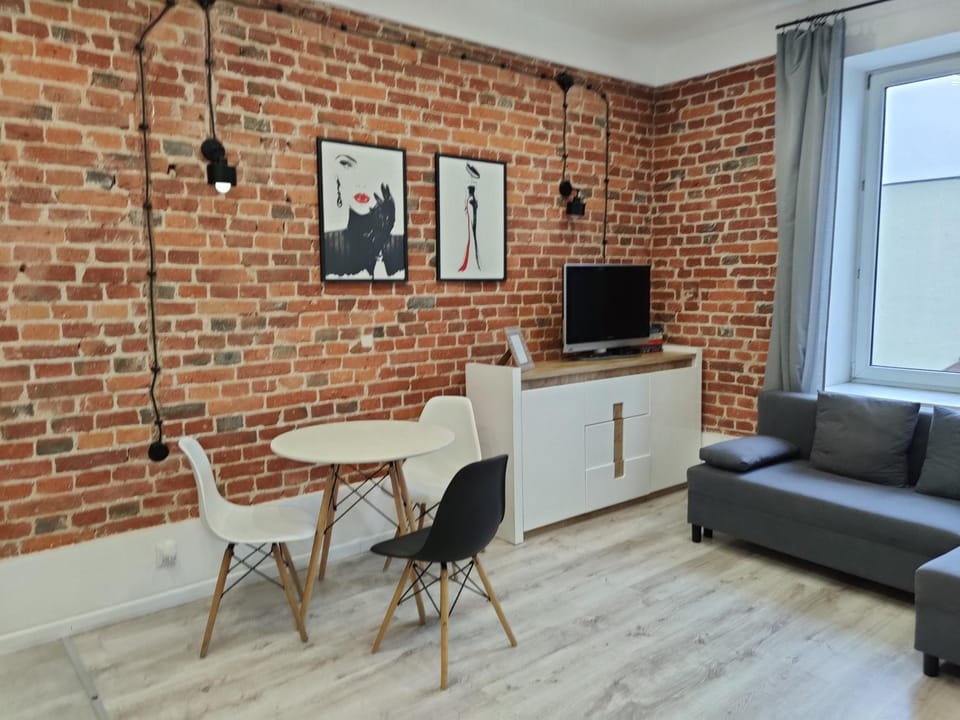 Konopnickiej 9 Apartament Loft dostęp na kod, Ptak, Orientarium, Atlas ARENA, Szpital, Mandoria, Fala, Centrum Zdrowia Matki Polki, Rodzina, Family, bezpłatny parking Apartment in Masovian Voivodeship