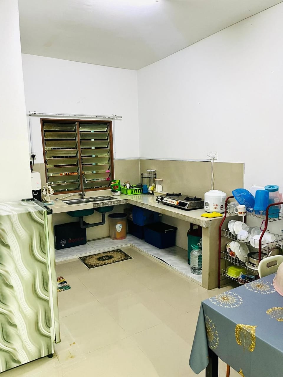 ANGGUN HOMESTAY Banting House in Selangor, Malaysia