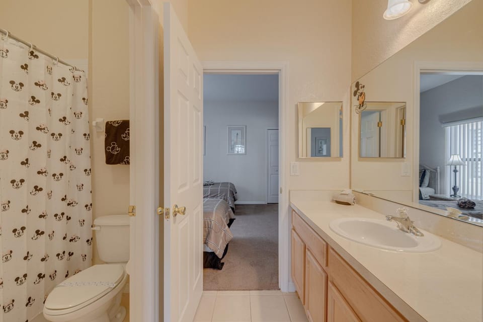 Shower, Toilet, Bathroom, Bath