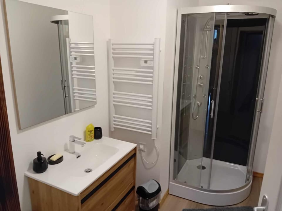 Grand appartement avec terrasse Apartment in Hauts-de-France