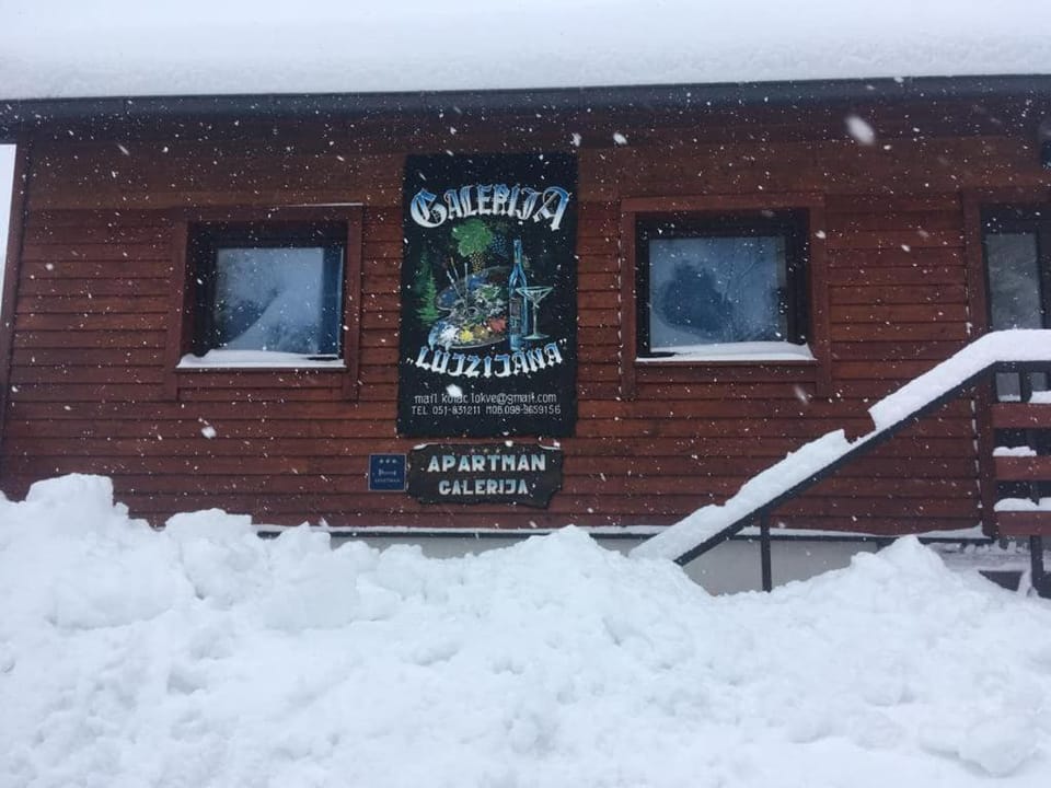 Property building, Day, Winter