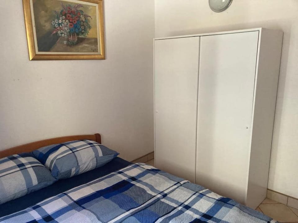 Bed, Bedroom, wardrobe