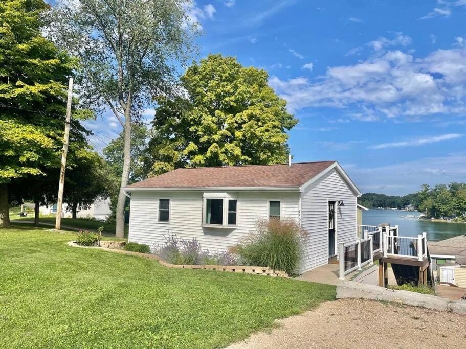 Spectacular Lake Views! House in Michigan