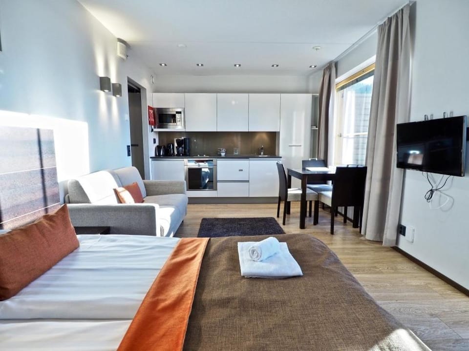 Bed, Living room