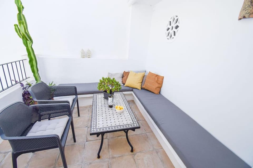 La Orza, Frigiliana Luxury center townhouse with pool and parking HansOnHoliday Rentals House in Frigiliana