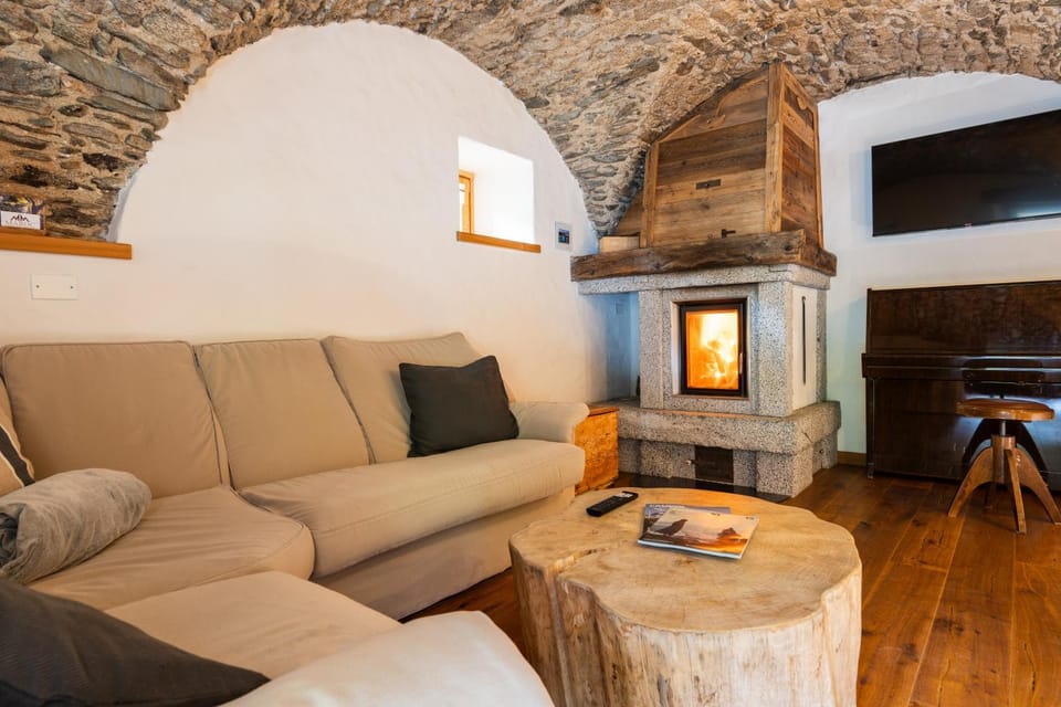 Property building, Living room