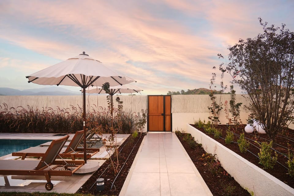 Garden, Swimming pool