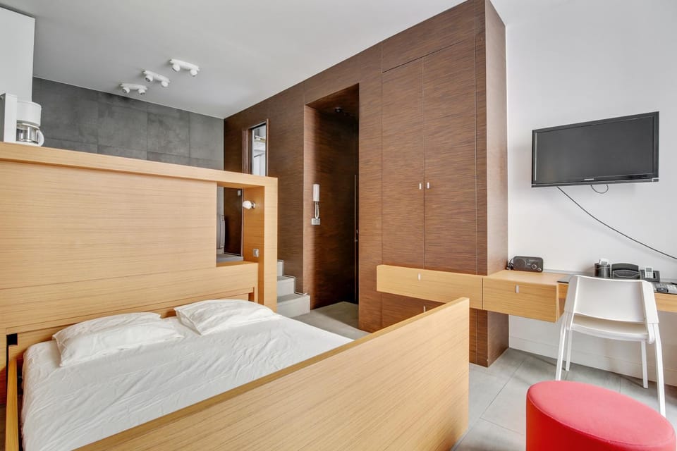 Élégance confort à l’Odéon by Weekome Apartment in Paris