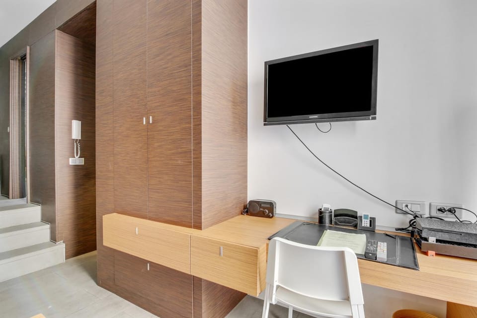 Élégance confort à l’Odéon by Weekome Apartment in Paris