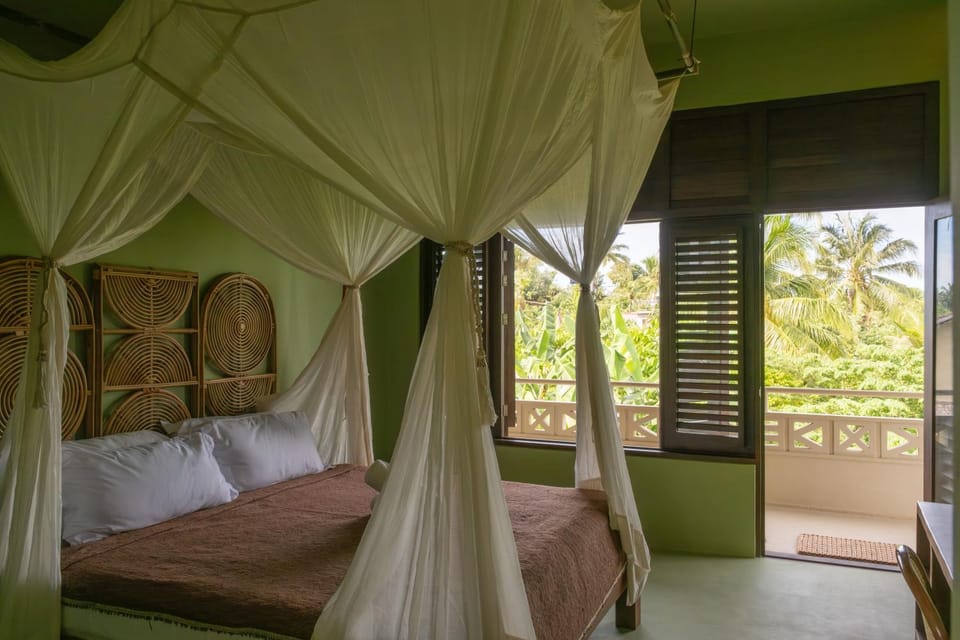 Bed, View (from property/room)