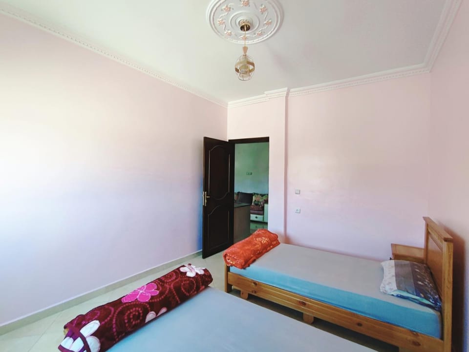 Appartement 2 chambres et 3 façades - Pas de couple non marié Apartment in Tangier
