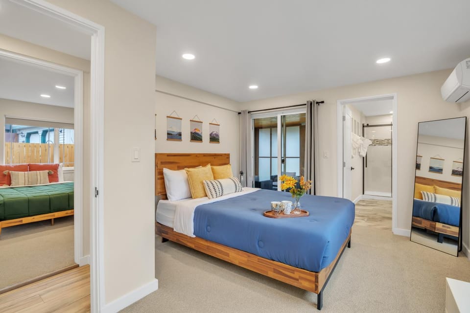 Pacific Northwest Retreat Duplex 3min from Seattle Apartment in SeaTac