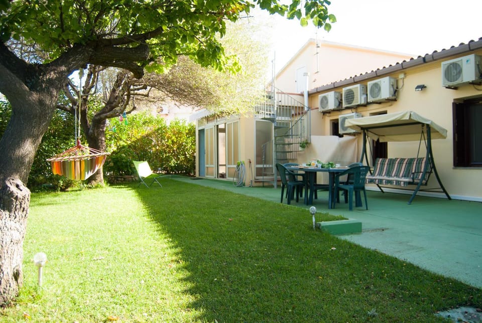 Patio, Garden, Garden view