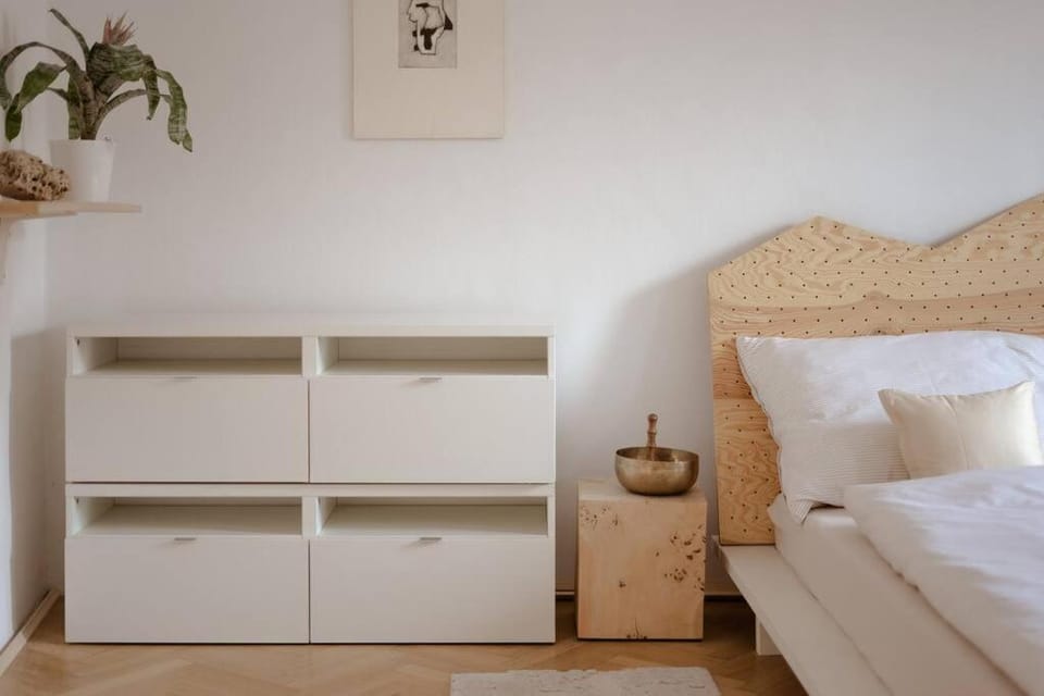 Prostorný byt u centra Zlína s atmosférou venkova Apartment in South Moravian Region