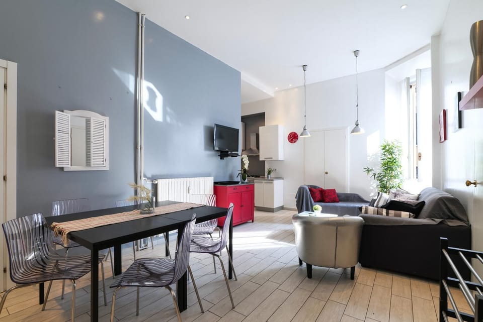 Kitchen or kitchenette, Living room, Dining area, internet