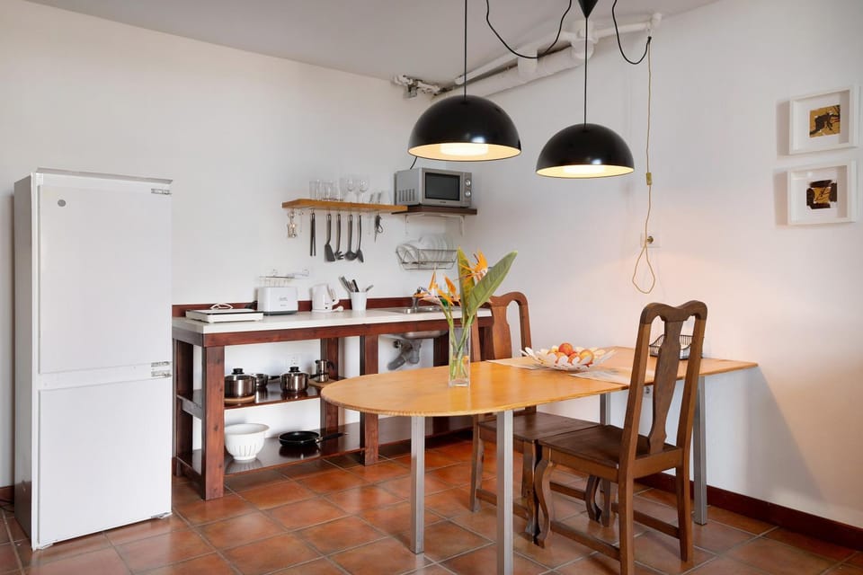 Property building, Kitchen or kitchenette, Living room