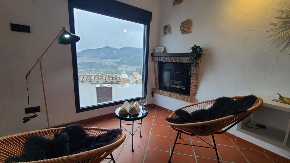 Natural landscape, Living room, Mountain view