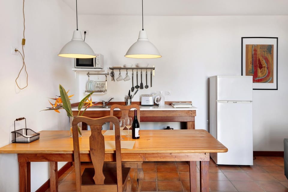 Property building, Kitchen or kitchenette, Living room