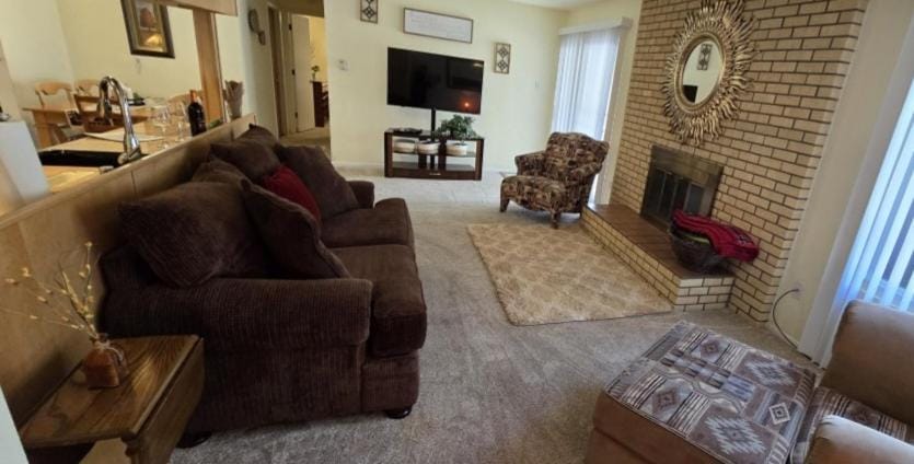Hot Air Balloon Haven, King Bed, Office, Foosball, Basketball House in Albuquerque