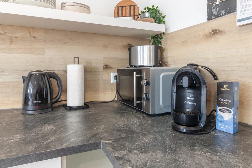 Coffee/tea facilities, Kitchen or kitchenette