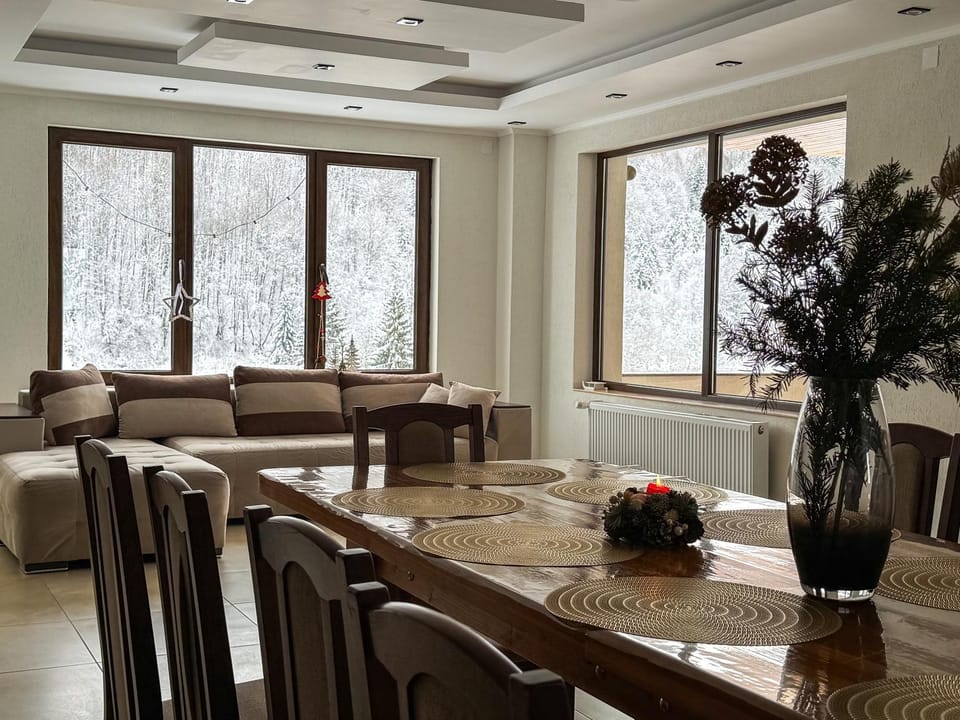 Cabana FloriDeea Chalet in Cluj County