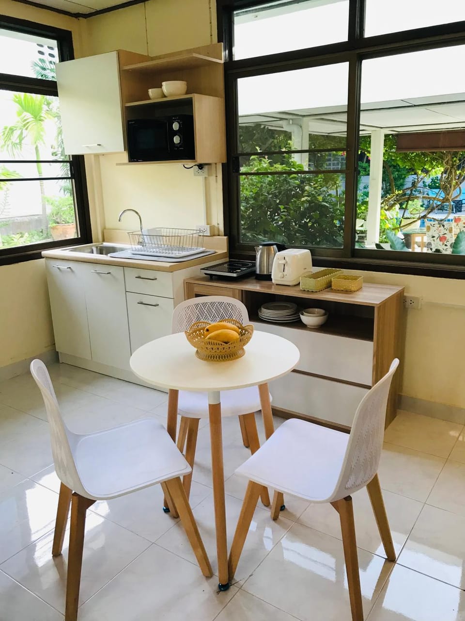 Master Bedroom with private bathroom and kitchen Vacation rental in Phuket
