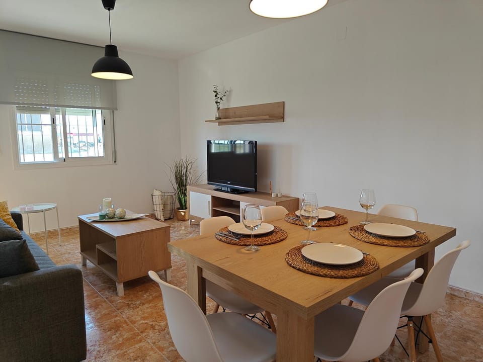 TV and multimedia, Living room, Dining area