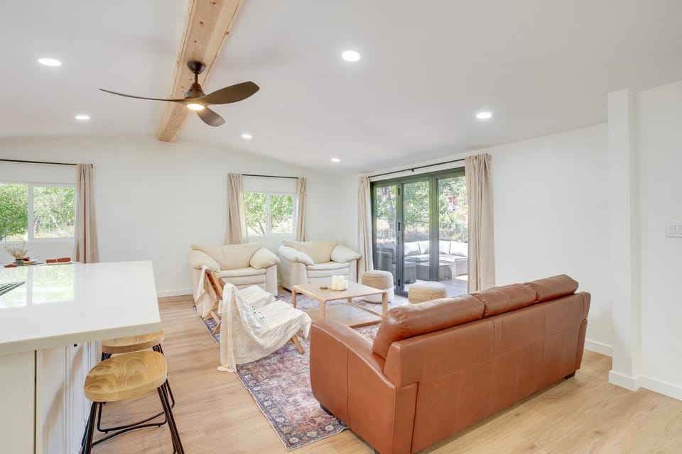 Mtn Views Bright and Airy Sedona Home! House in Sedona