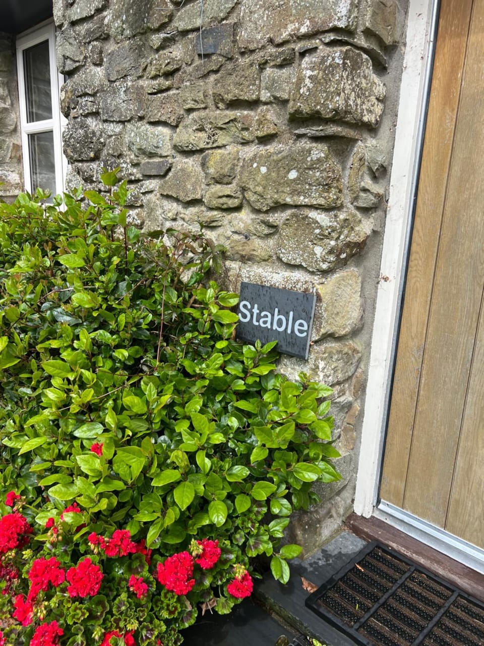 Stable Cottage Apartment in Penbryn