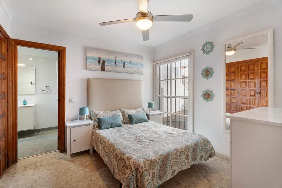 Living room, Bedroom
