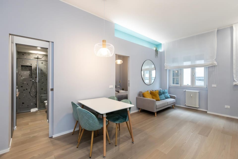 Living room, Photo of the whole room